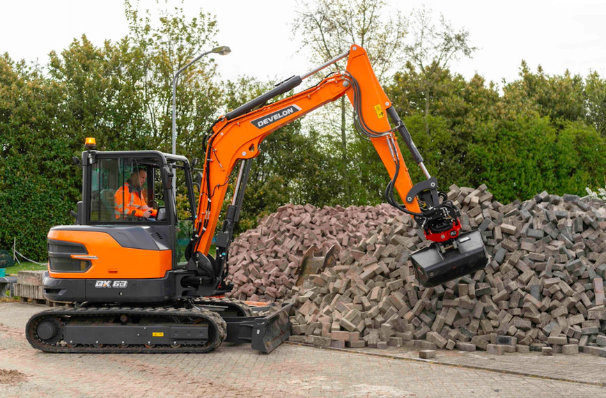 New 6 tonne Stage V Mini-Excavators Launched by DEVELON
